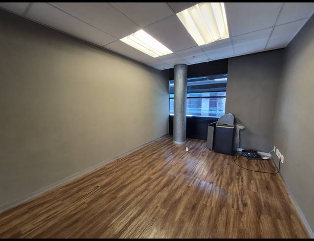 492M² OFFICE TO LET IN SANDTON CENTRAL